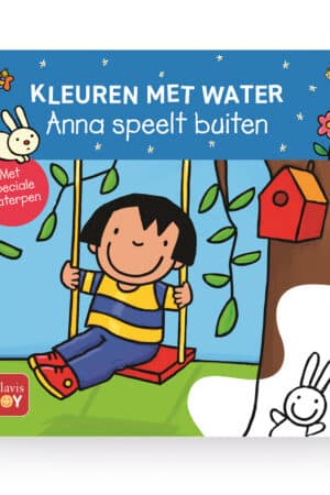 Kleuren met water - Anna speelt buiten